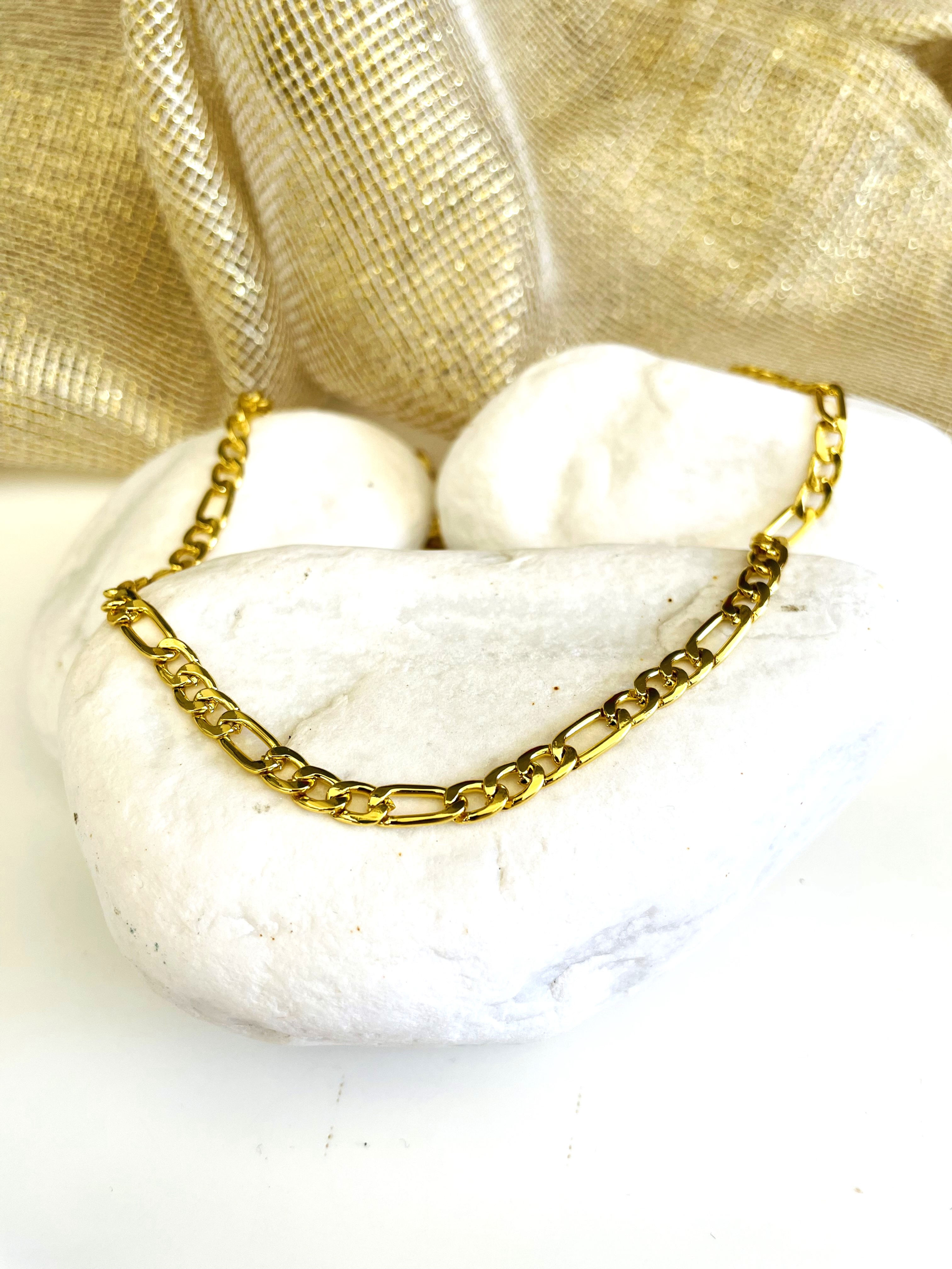 Figaro Zincirli Gold Renk Lak Kaplama Sade Unisex Orta Boy Bijuteri Kolye