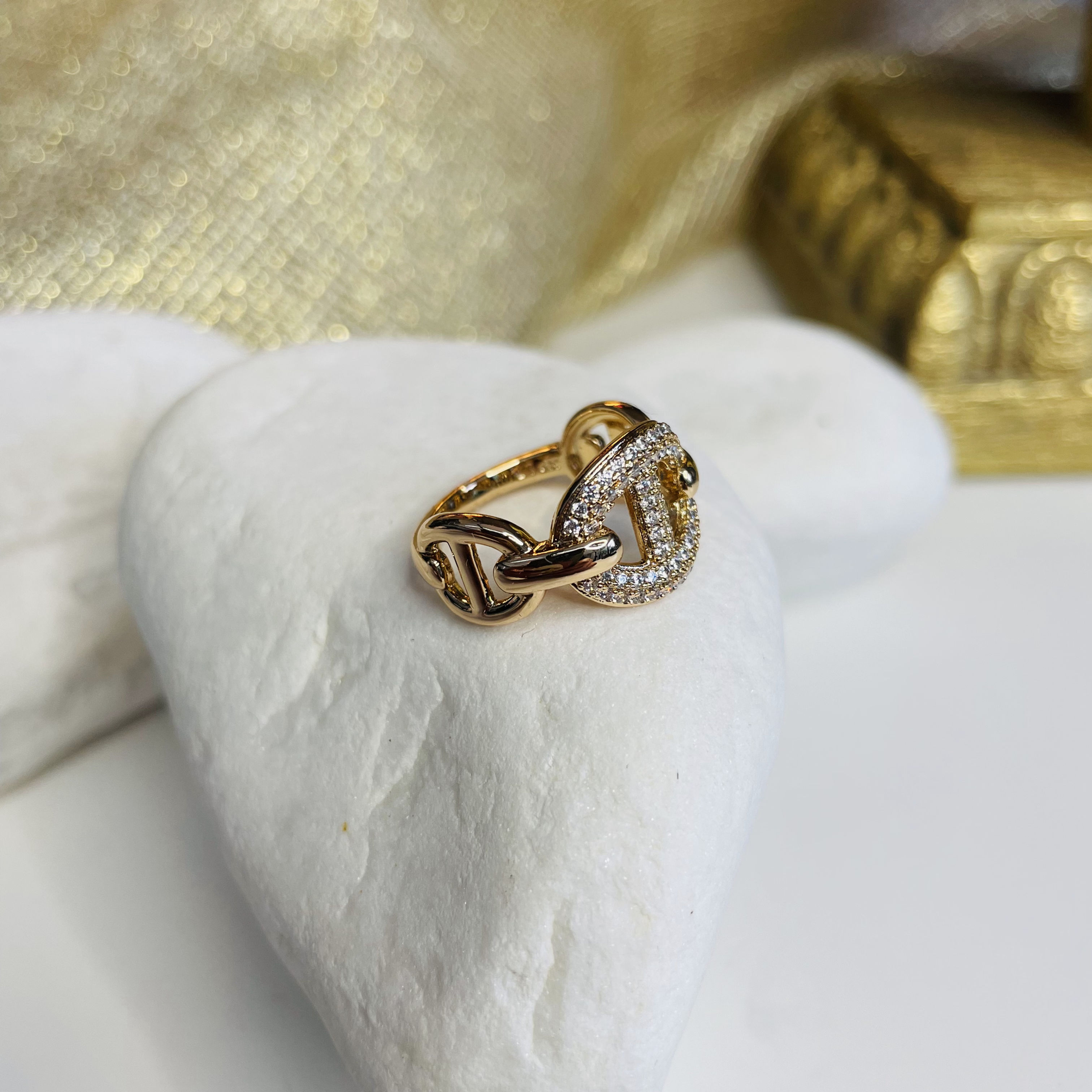 Düğme Modeli Zirkon Taşlı Rose Renk Rodyum Kaplama Zircir Modeli Bijuteri Yüzük