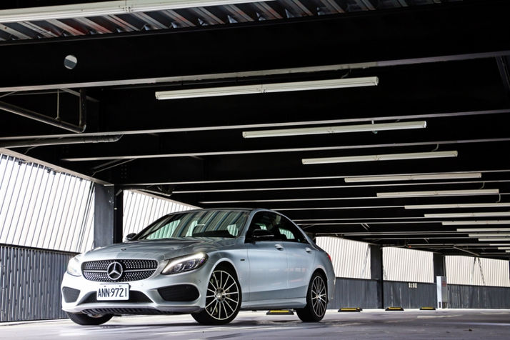 Benz 'C450 AMG 4MATIC "hardcore test drive!