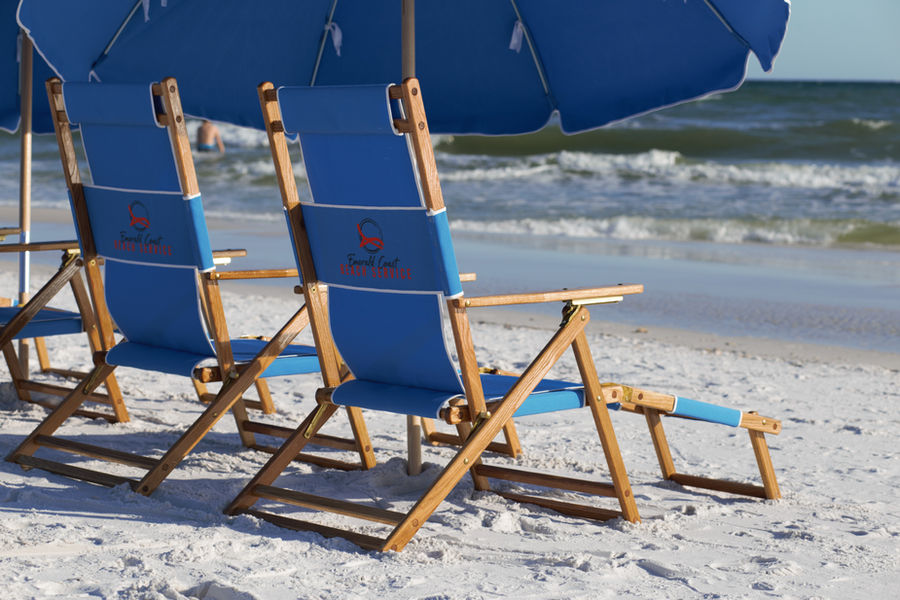 ONE SET: TWO BEACH CHAIRS & UMBRELLA