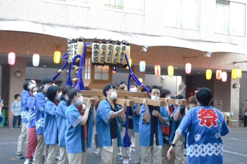 敬寿園合同夏祭り動画① 縁日と神輿ワッショイ(≧▽≦)