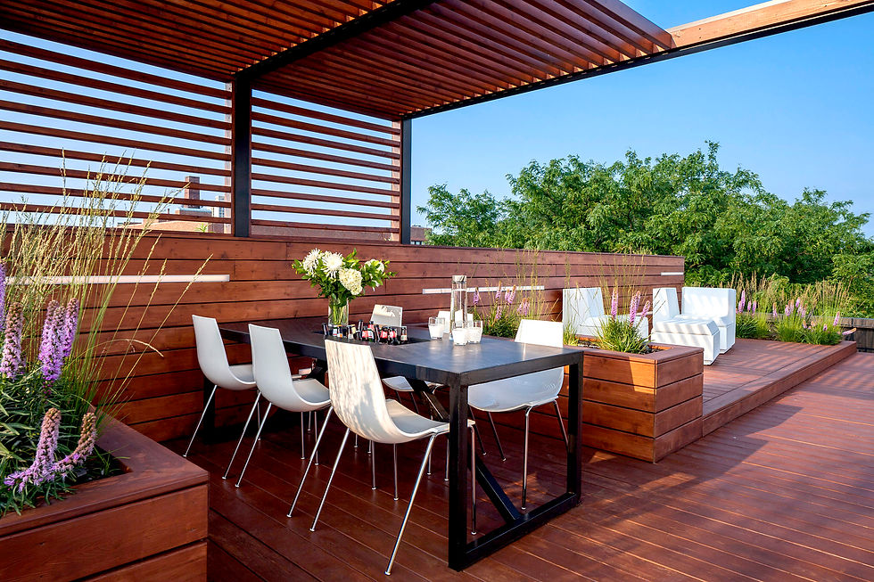 Luxury Roof Deck Dining Area