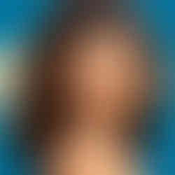 Zendaya Diamond Stud Earrings