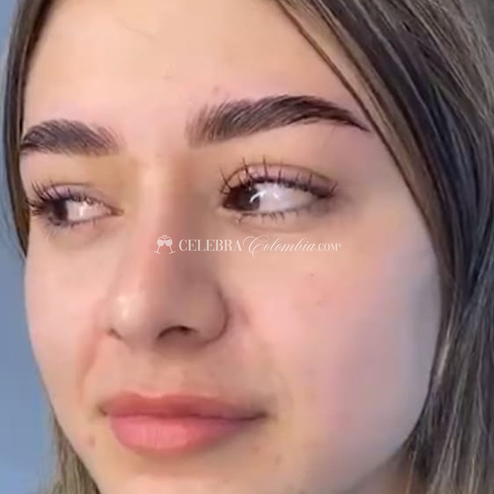 Depilación de Cejas con hilo o con cera -