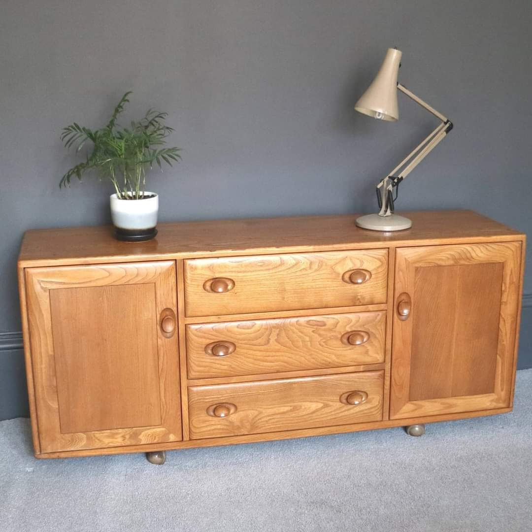 Vintage Ercol Windsor Elm 455 Sideboard