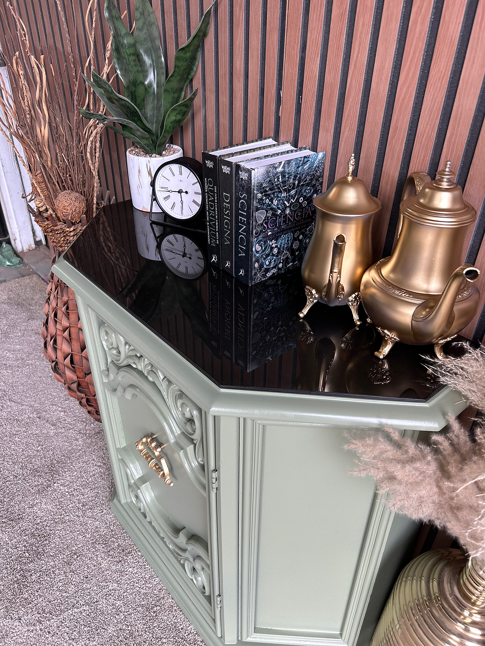 Thumbnail: The Verdelle Stand