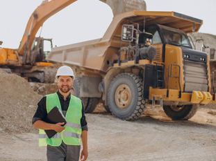 Marketing in Construction & Mining Tech: How a Fractional CMO Drives B2B Growth