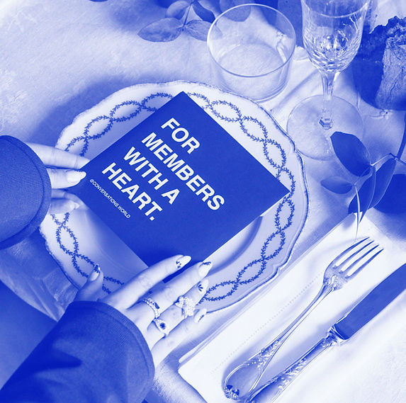 bleu-main+assiette3.jpg