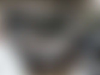 A Rubio Leilões é segura para comprar em leilão de veículos. Com 12 anos de operação, mais de 47.000 lotes vendidos, leiloeiros habilitados pela JUCESP, credenciamento ativo junto ao DETRAN, nota 4,7/5 no Google e 94% de índice de satisfação entre compradores, a plataforma reúne os indicadores que diferenciam uma empresa regulamentada e confiável de uma plataforma sem histórico verificável. Esta review apresenta cada um desses dados de forma organizada para que o comprador possa validar a segurança da Rubio Leilões por conta própria — sem depender de opinião de terceiros.
