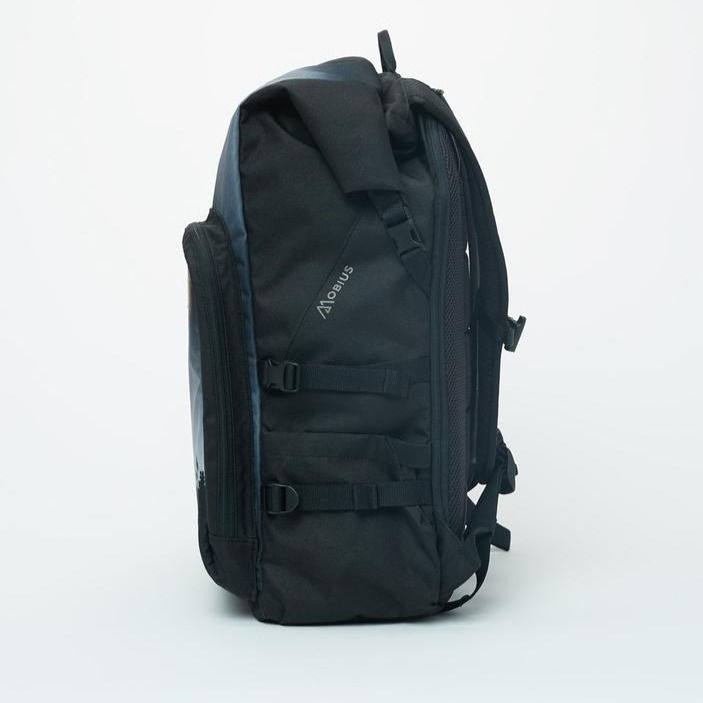 Thumbnail: Tentree Mobius 35L Backpack - Meteorite Black Juniper