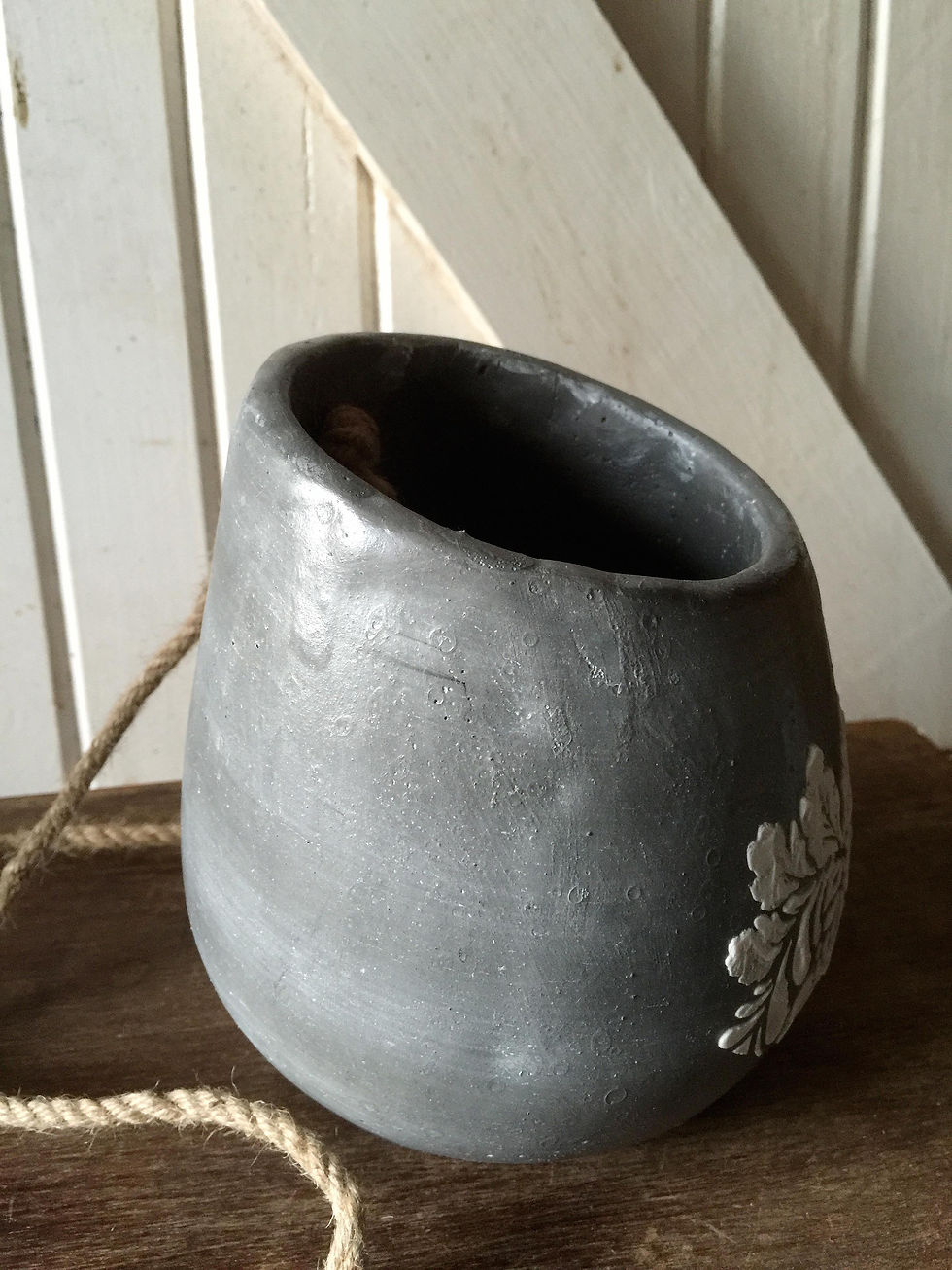 Thumbnail: Small Concrete Hanging Pot
