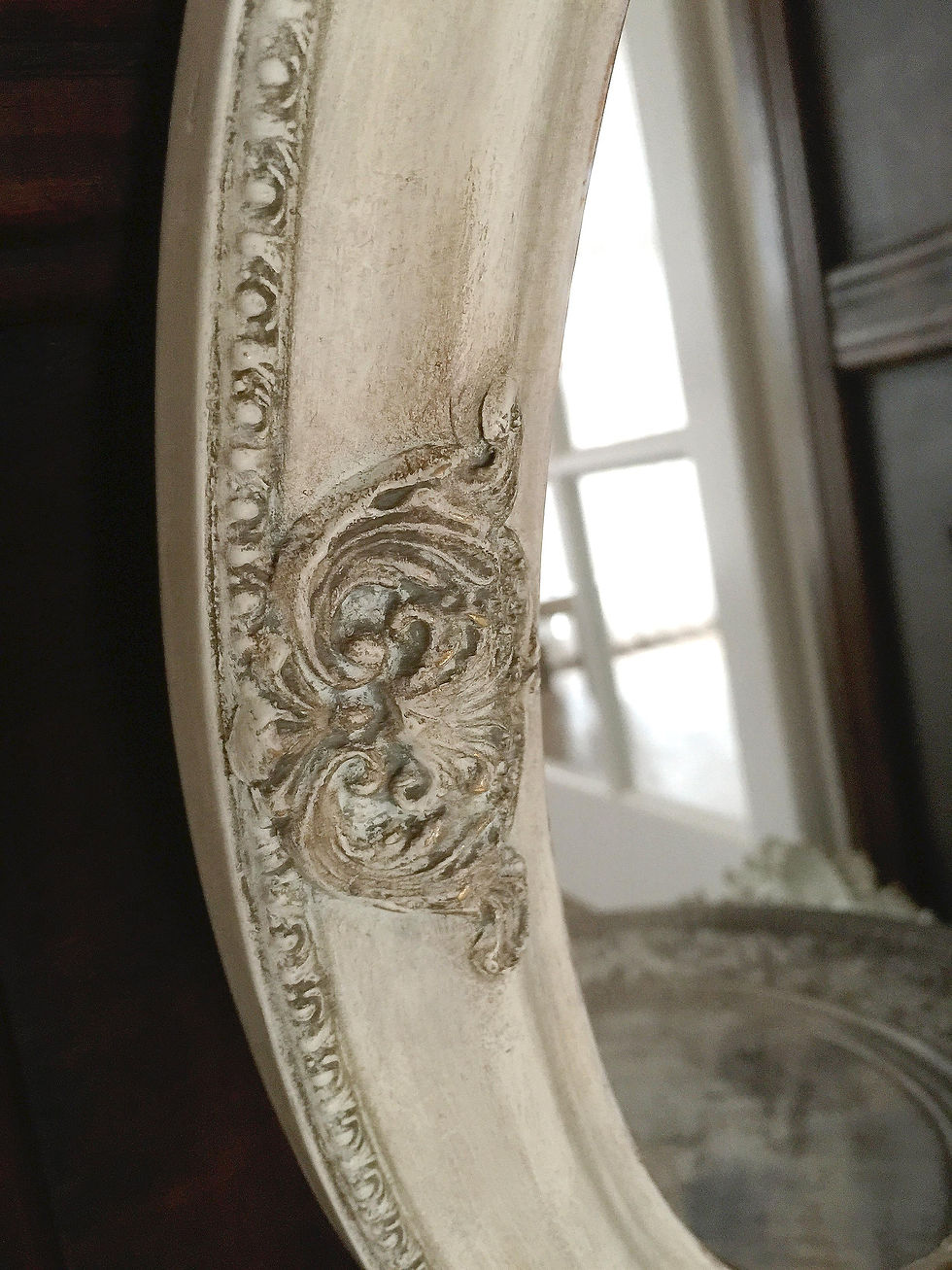 Thumbnail: Small Ornate Oval Mirror
