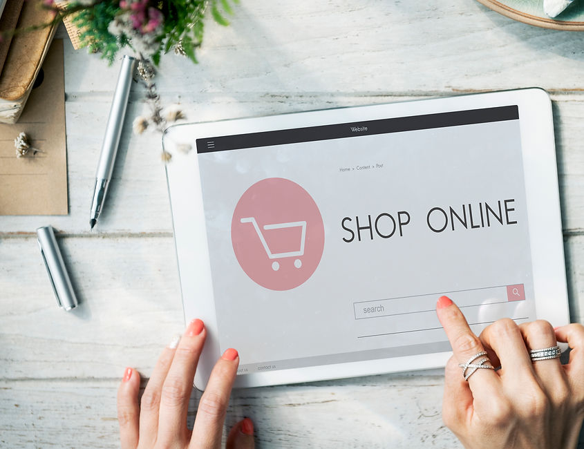 e-commerce-shop-online-homepage-sale-concept.jpg