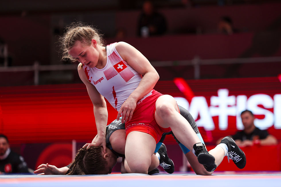 50kg WW - Nadezhda Sokolova (UWW) df. Svenja Jungo (SUI)7158.jpg