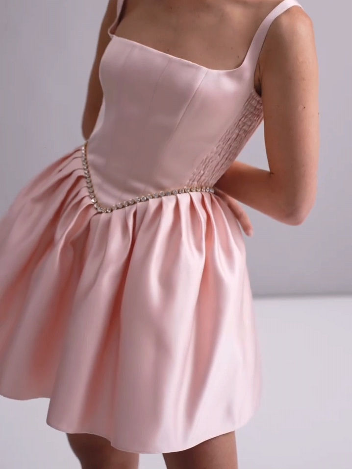 Miniatura: Vestido corset con pedrería