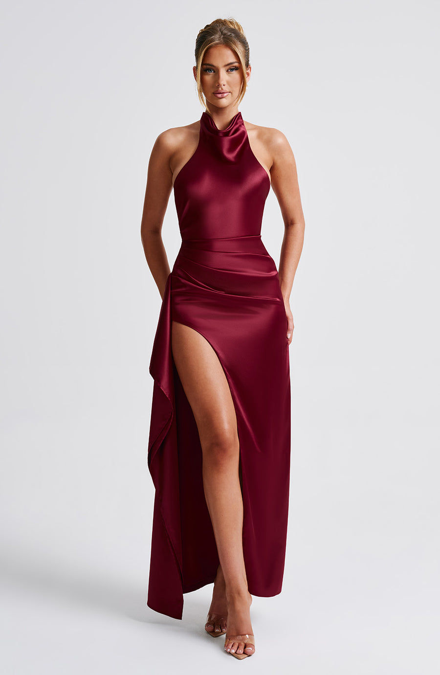 Miniatura: Vestido de lazo con golas
