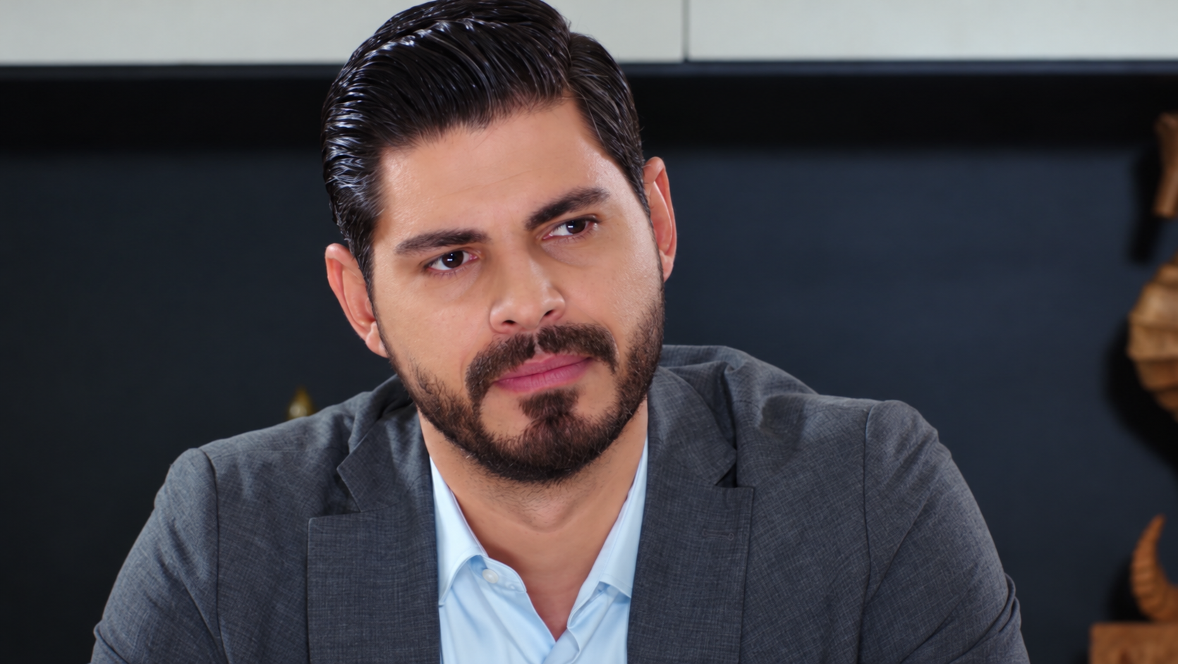 Zdjęcie do artykułu: "Panna młoda" – Odcinek 238: Cihan podejrzewa, że Melih porzucił Hancer! Postanawia jej pomóc (streszczenie)