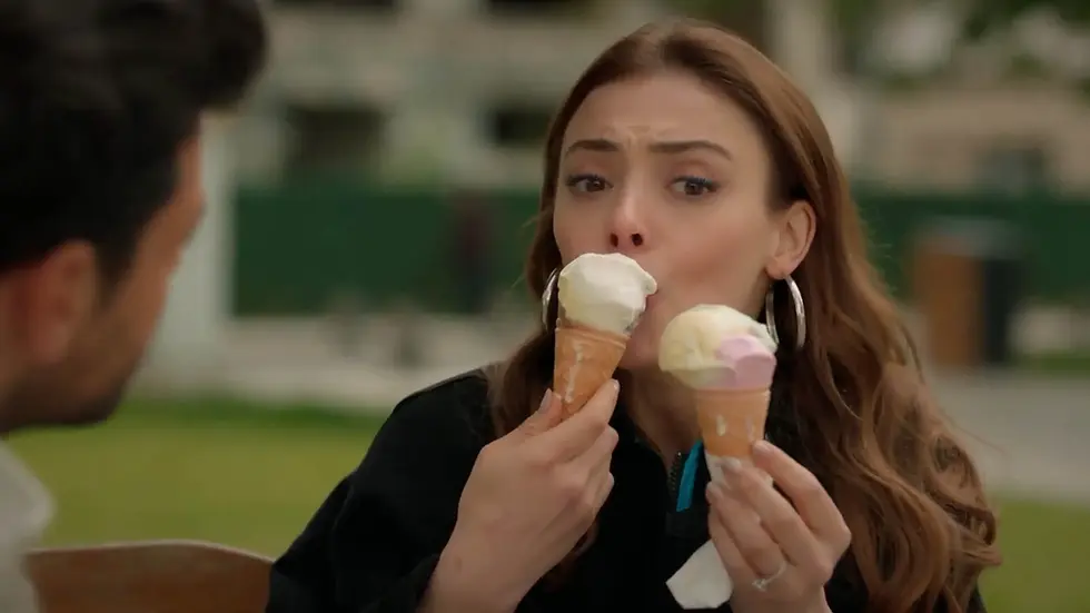 "List pożegnalny" – Odcinek 33: Asli i Mehmet słyszą bicie serca swojego dziecka. Ich miłość odżywa! (streszczenie)