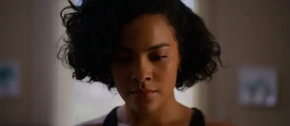 "Za wszelką cenę" – Odcinek 26: Maria de Fátima odurza Raquel, aby przeszukać jej mieszkanie (streszczenie)