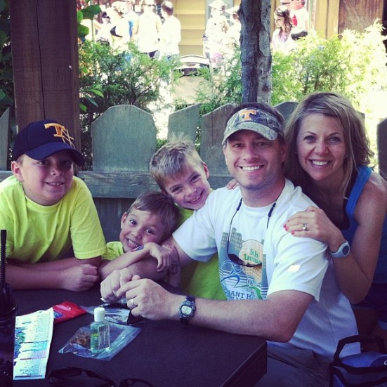 935447_10151397106716930_1798646132_n