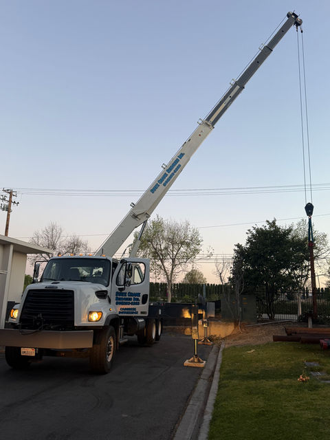 Mobile crane truck set up for lifting services in Southern California serving Los Angeles Orange County San Bernardino and Inland Empire