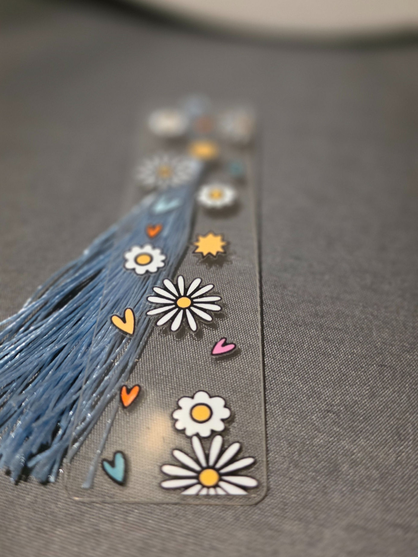 Daisy Love | bookmark
