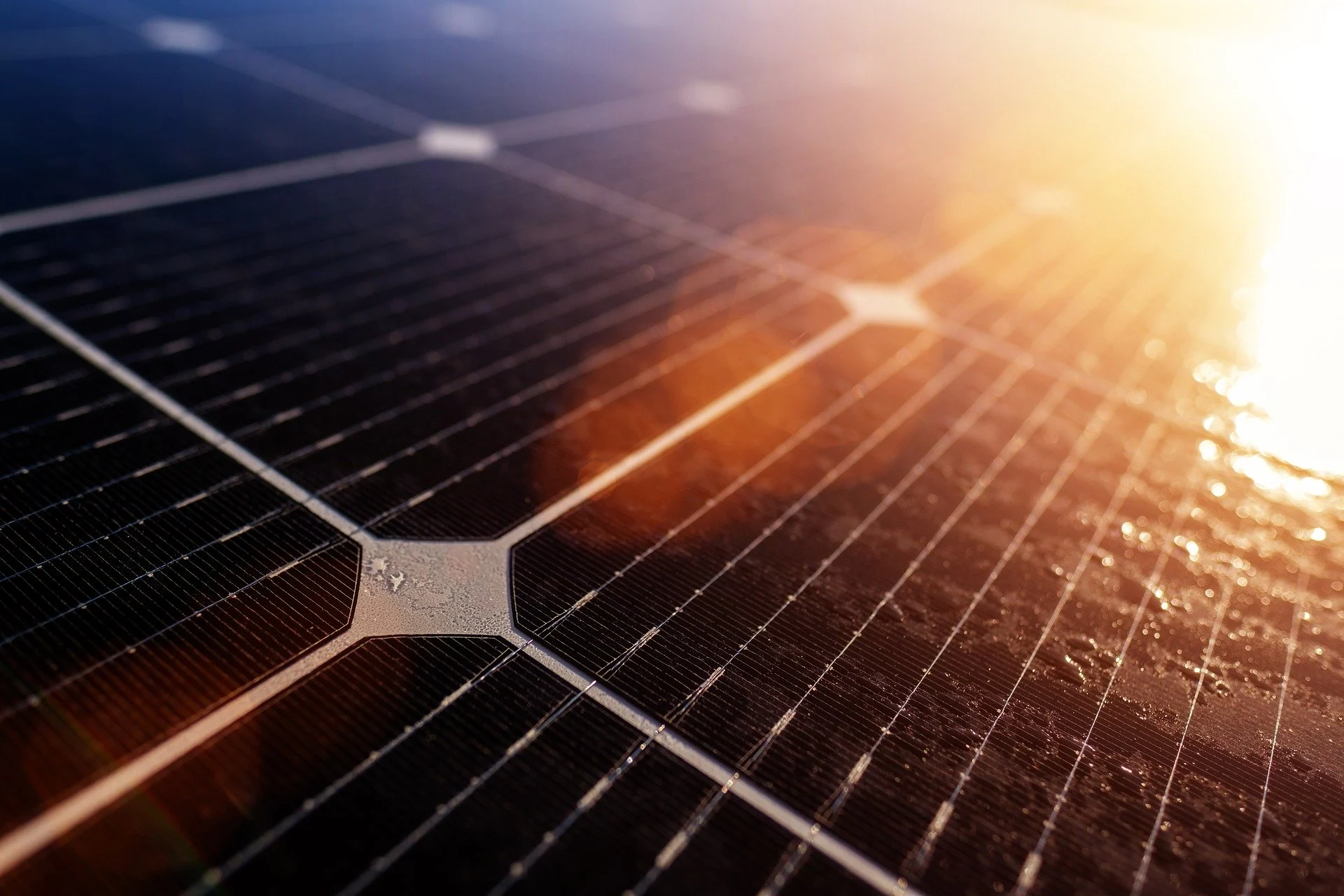 solar panel peak power.webp