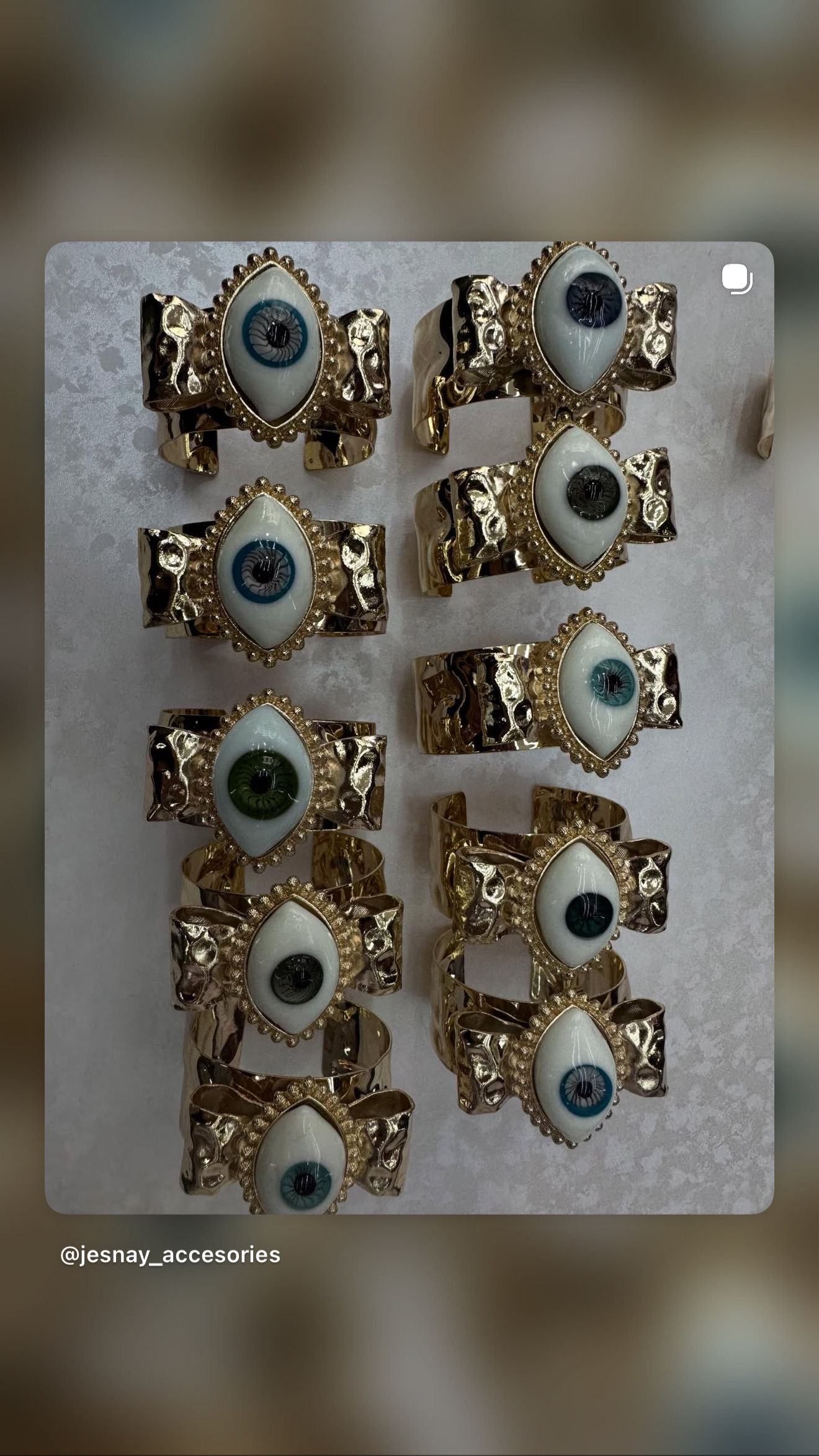 Brazalete ojo moño