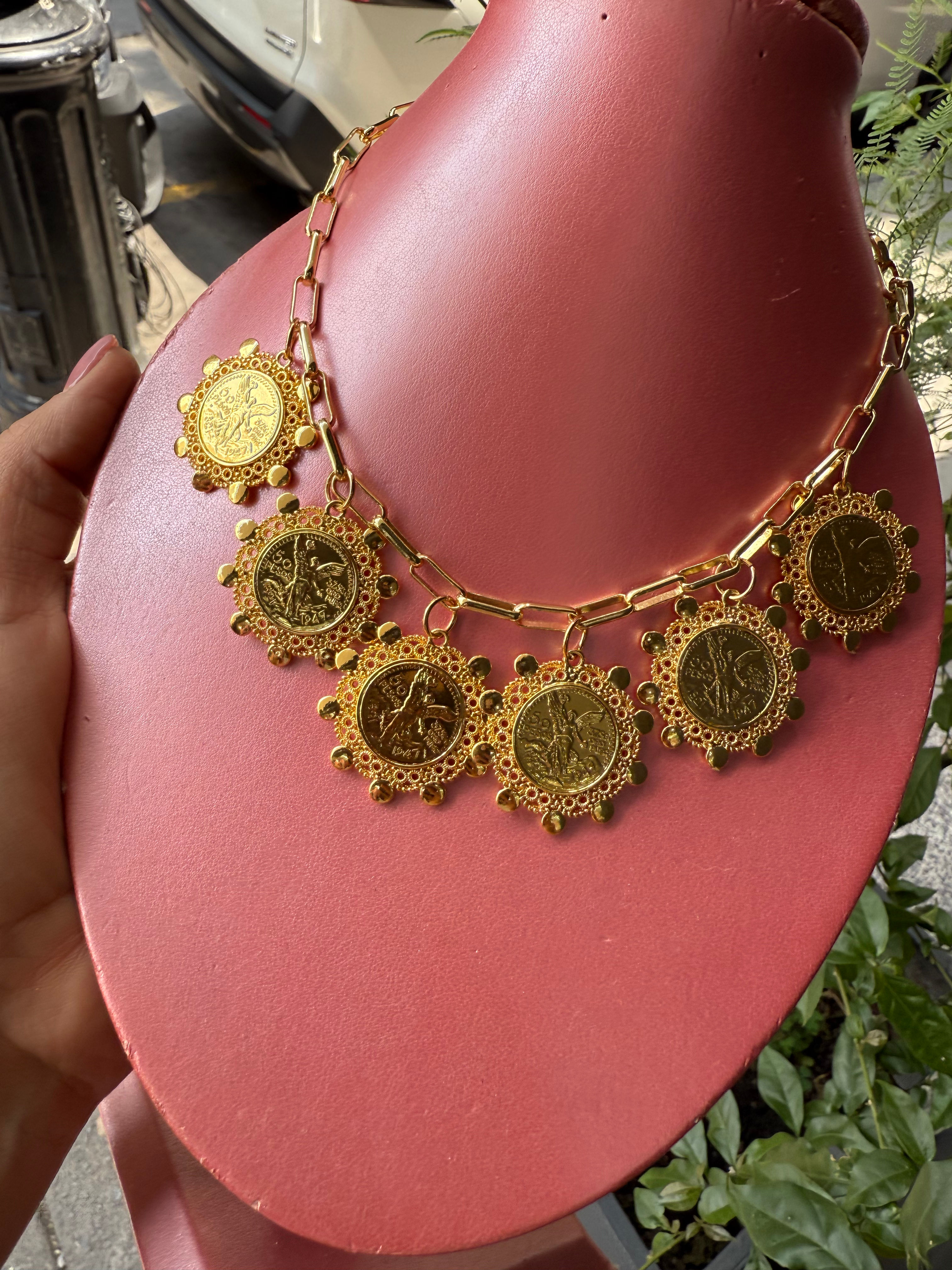 Collar de monedas oro laminado 