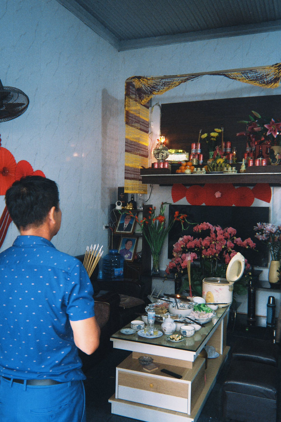 Gần 30 tuổi rồi, nhưng khi đi xa, tôi vẫn bật khóc vì nhớ nhà.
