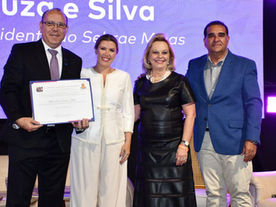 Uberaba homenageia presidente do Sebrae Minas e da CDL/BH