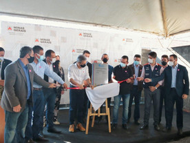 Em campanha, Zema inaugura até obra que não fez nem colocou dinheiro