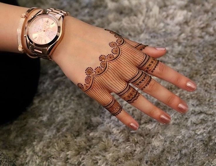 mehndi design left hand
