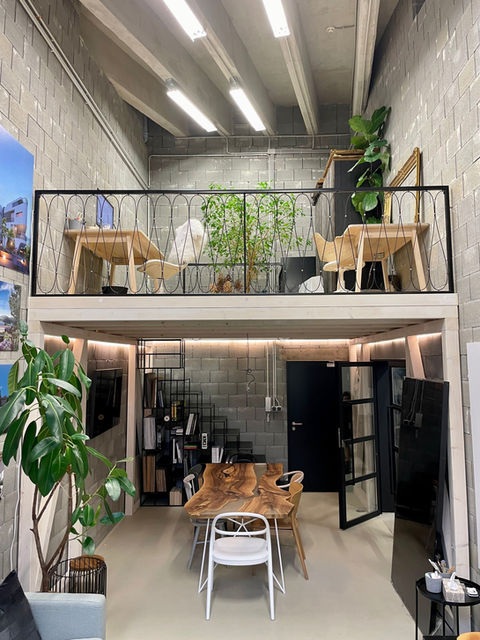 Cowork Art Studios DOV ateliér JA ARCHITEKTI. Sdílené místo v kanceláři v industriálním prostředí Dolní oblasti Vítkovic.