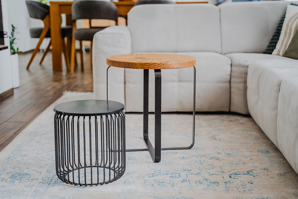 Miniatura: detail na odkládací stolek CORIAN STICKS TABLE DARK