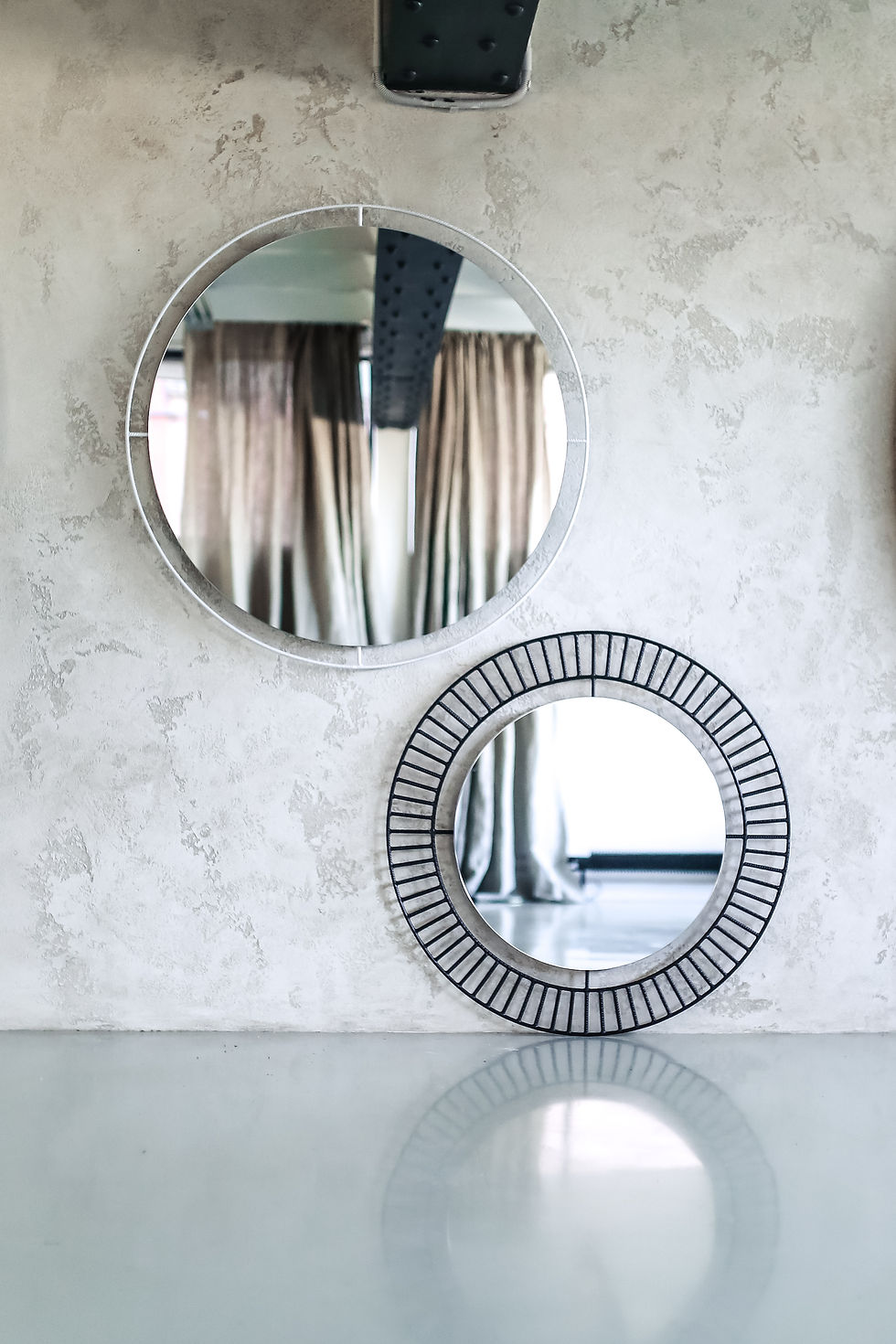 Miniatura: 2 nástěnná zrcadla z roxoru