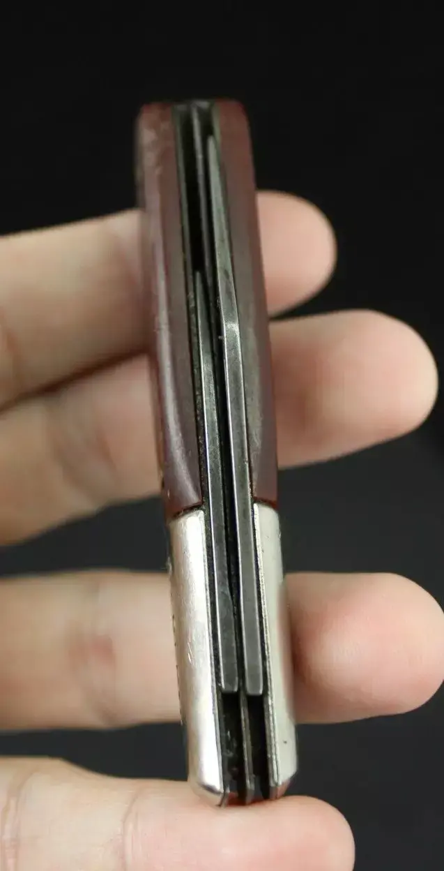 Thumbnail: Imperial Ireland barlow pocket knife