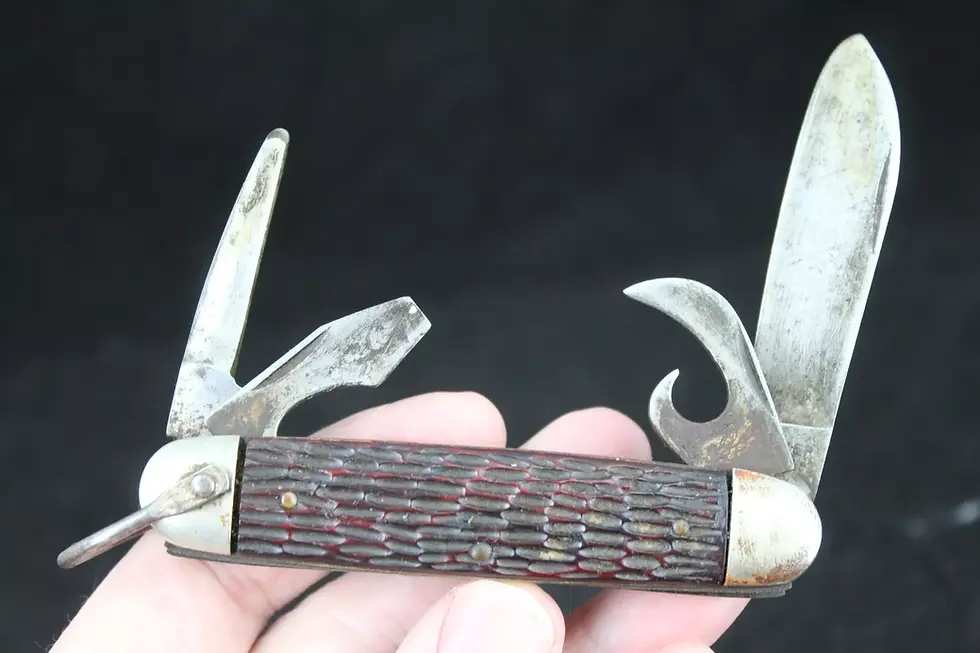 Thumbnail: Ulster camping pocket knife