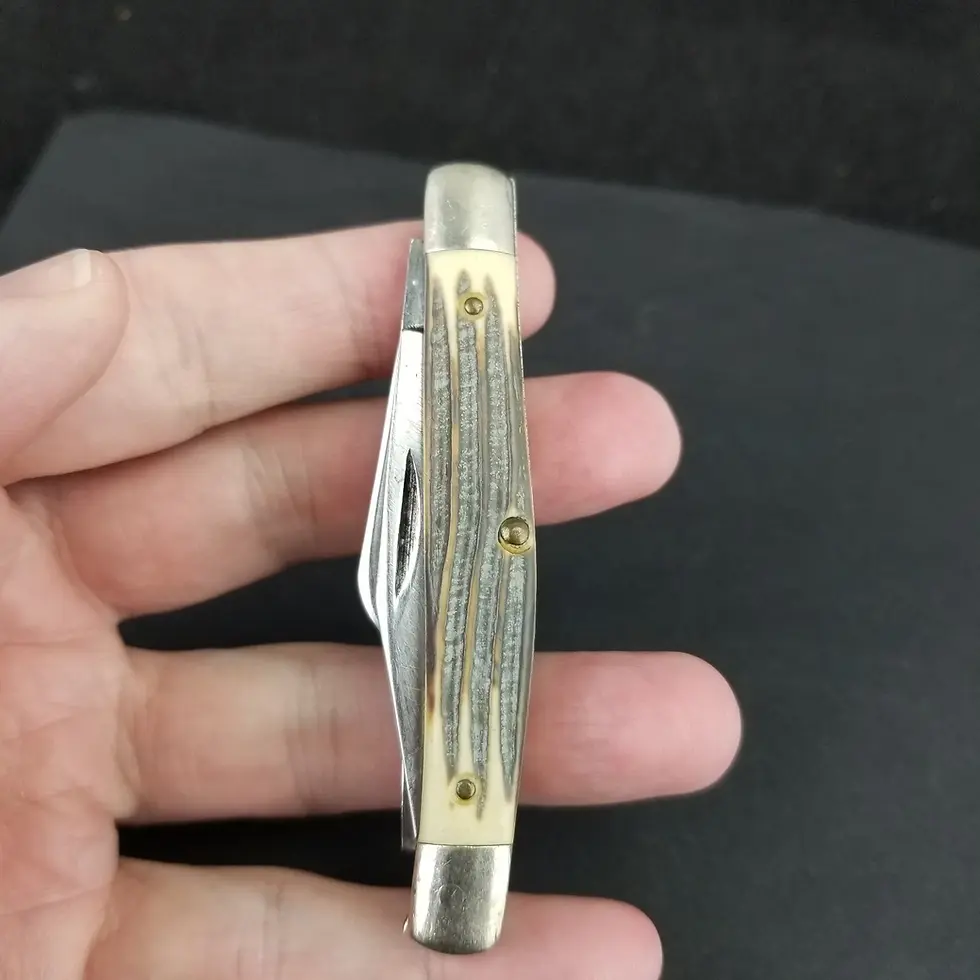 Thumbnail: Queen Steel #16 stockman pocket knife