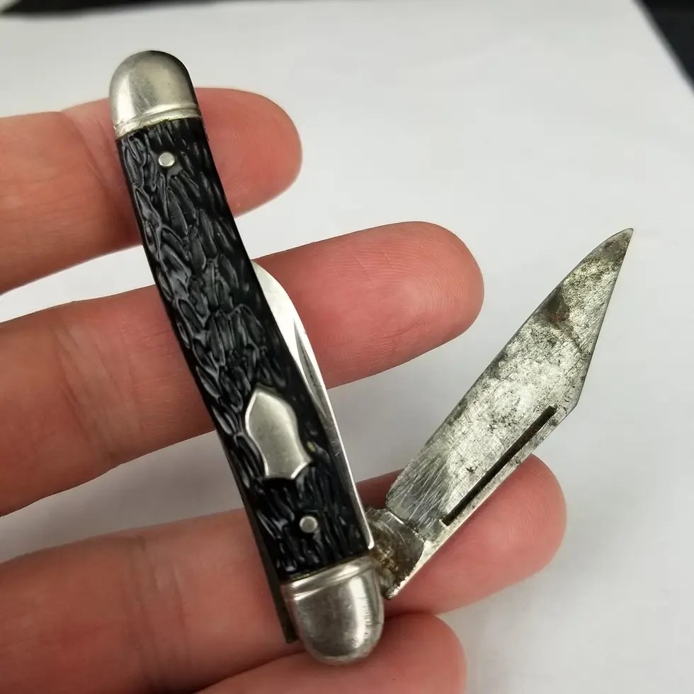 Thumbnail: Imperial peanut pocket knife