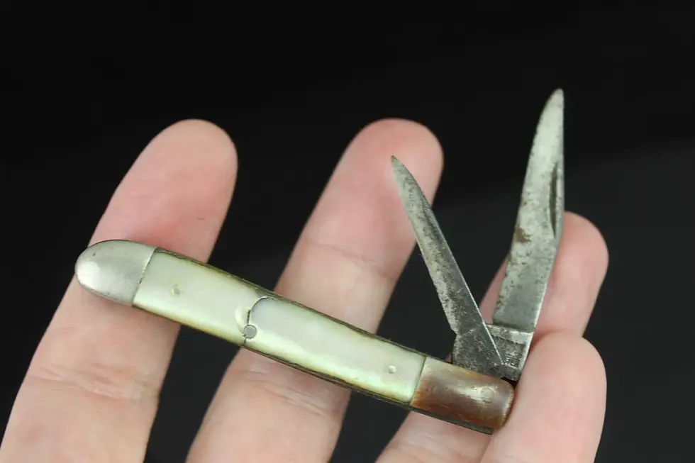 Thumbnail: Kutmaster Robeson Hammer Brand pocket knife bargain lot
