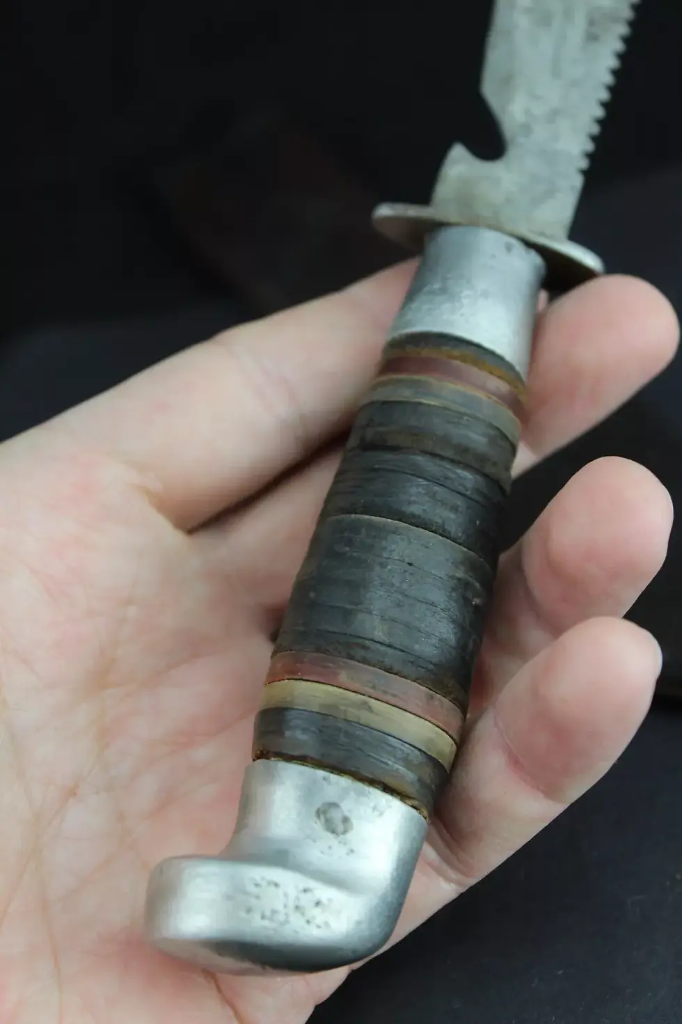 Thumbnail: Mystery fixed blade knife