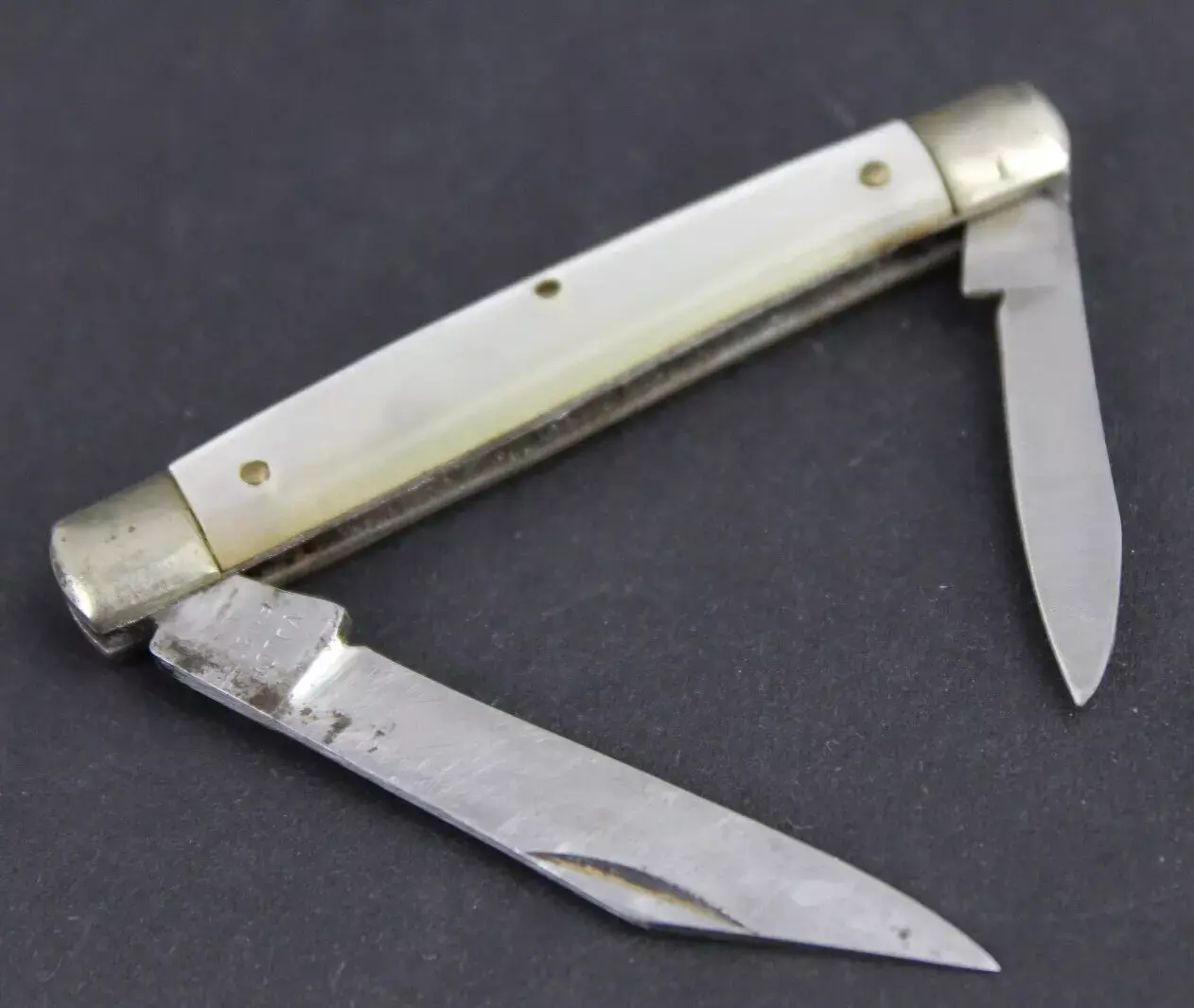 Valor 11505 pocket knife
