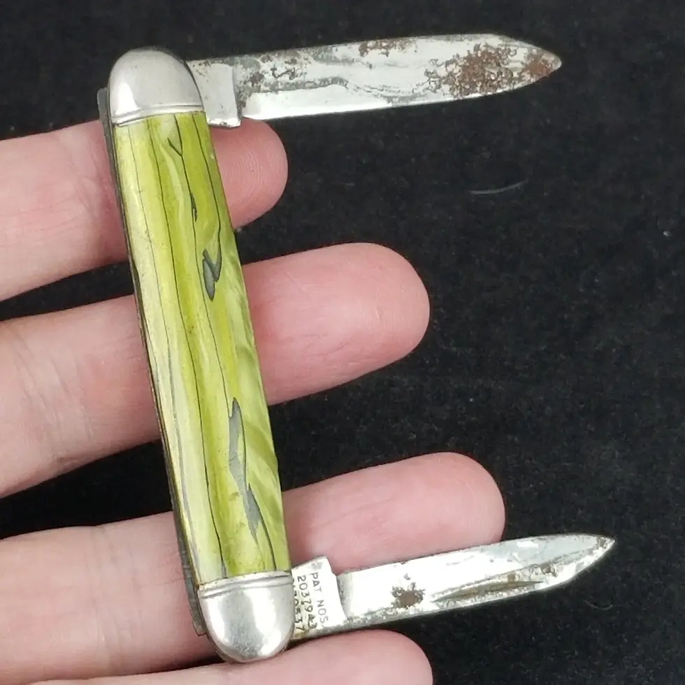 Thumbnail: Hammer Brand pocket knife 1938-1941