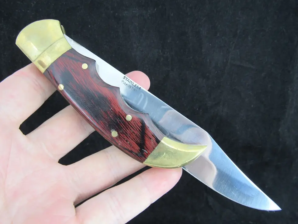 Thumbnail: Mystery pocket knife