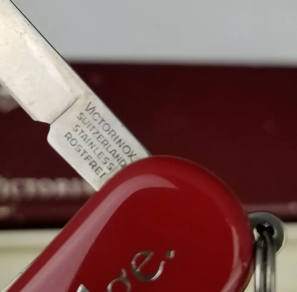 Thumbnail: Victorinox pocket knife