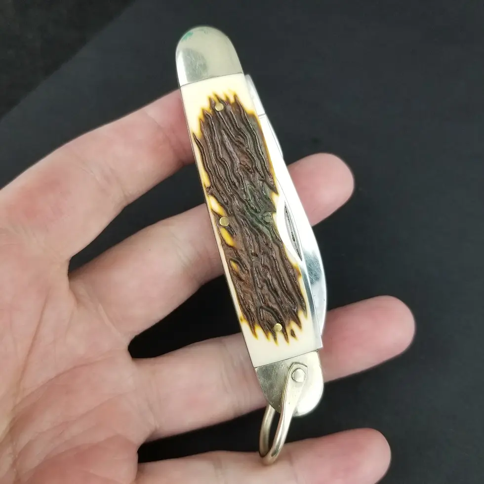 Thumbnail: Colonial pocket knife 2005