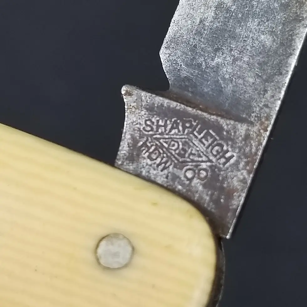 Thumbnail: Shapleigh Hardware Co. Diamond Edge pocket knife
