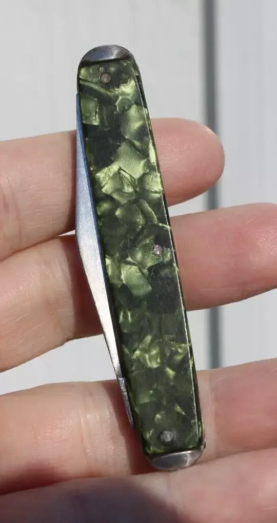 Thumbnail: Iroquois pocket knife 1920-1940