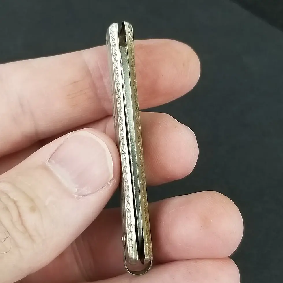 Thumbnail: Dunn Bros. pocket knife